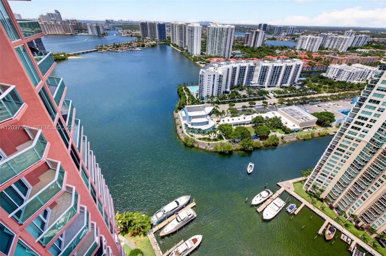 3370 Hidden Bay Dr, Unit #UPH3715, Aventura, FL 33180 Photo
