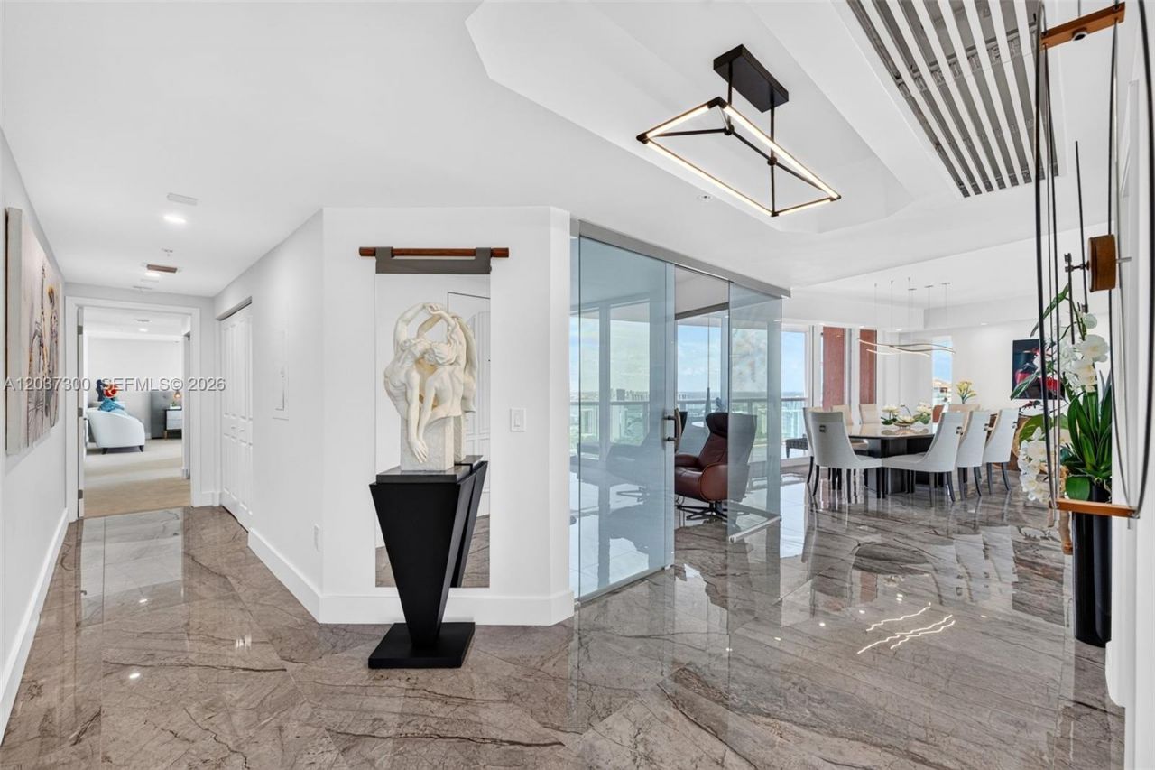 3370 Hidden Bay Dr, Unit #UPH3715, Aventura, FL 33180 Photo
