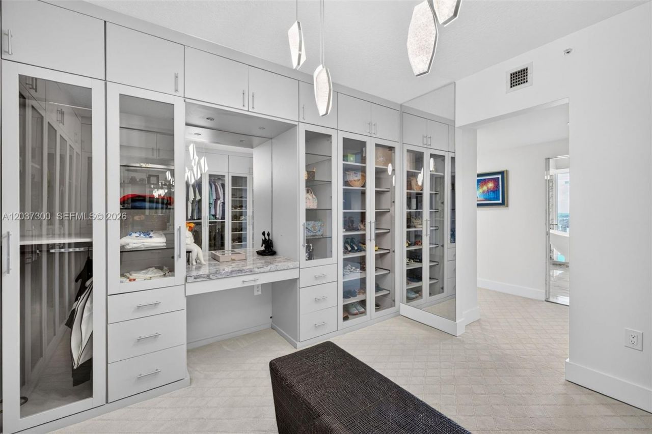 3370 Hidden Bay Dr, Unit #UPH3715, Aventura, FL 33180 Photo