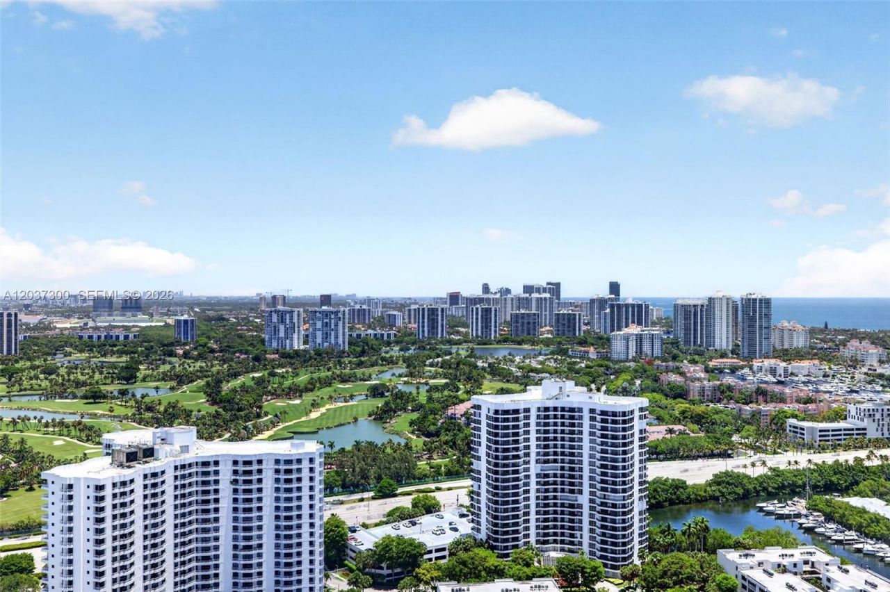 3370 Hidden Bay Dr, Unit #UPH3715, Aventura, FL 33180 Photo