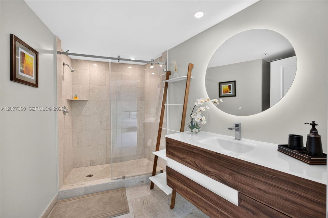 3370 Hidden Bay Dr, Unit #UPH3715, Aventura, FL 33180 Photo