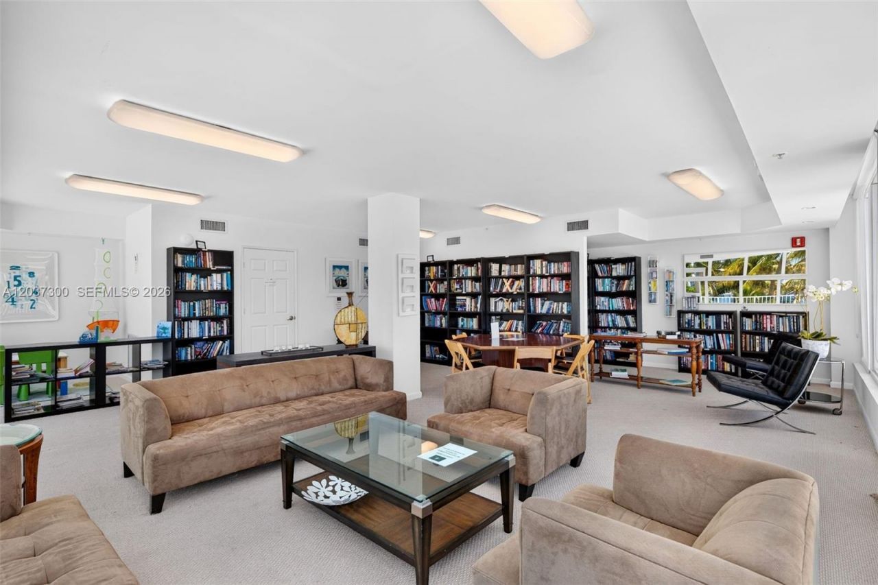 3370 Hidden Bay Dr, Unit #UPH3715, Aventura, FL 33180 Photo