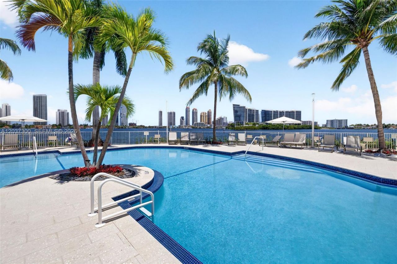 3370 Hidden Bay Dr, Unit #UPH3715, Aventura, FL 33180 Photo