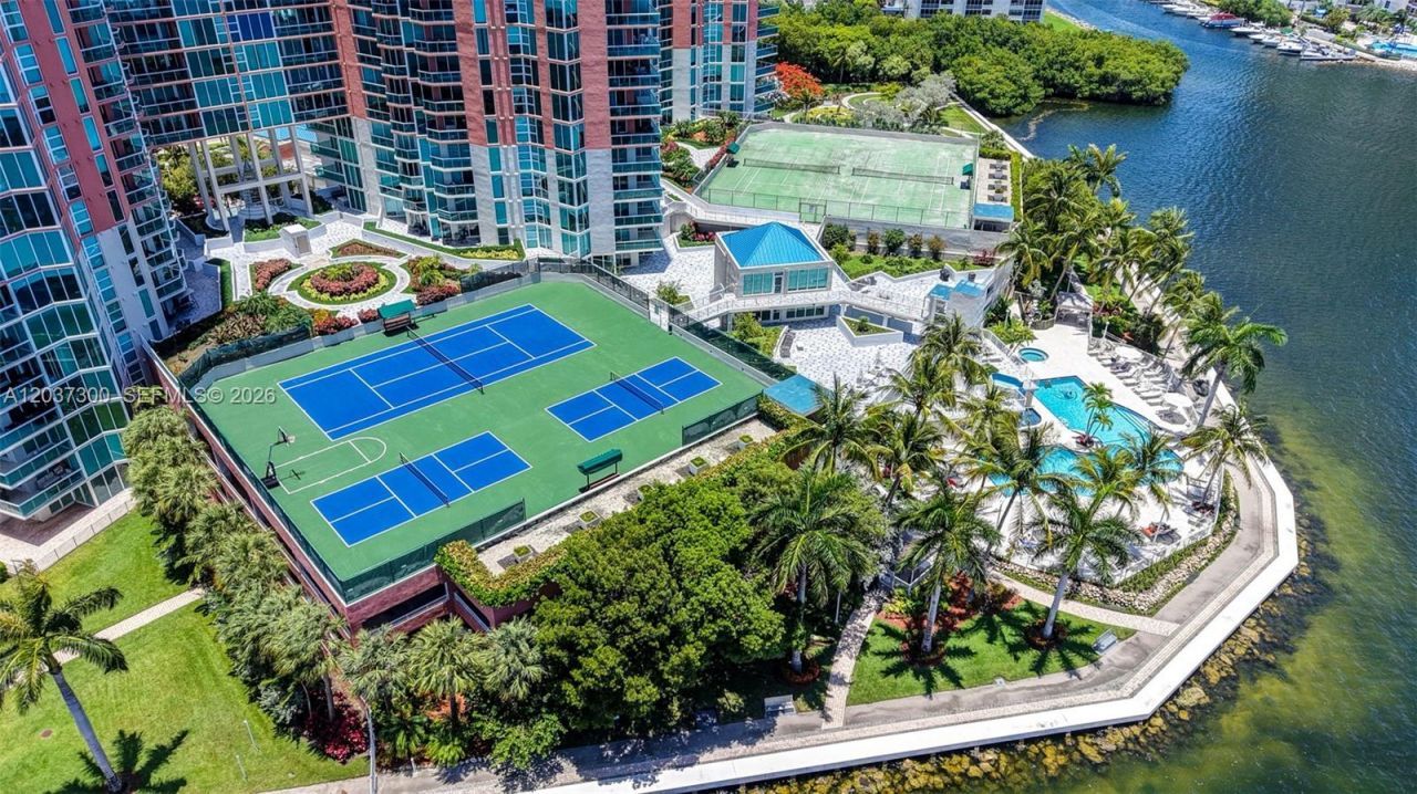 3370 Hidden Bay Dr, Unit #UPH3715, Aventura, FL 33180 Photo