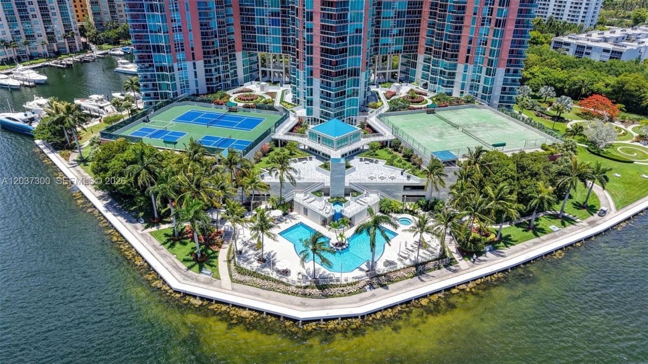 3370 Hidden Bay Dr, Unit #UPH3715, Aventura, FL 33180 Photo