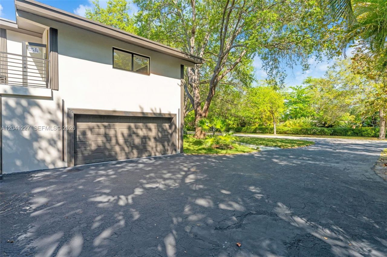 7920 SW 132nd St , Pinecrest, FL 33156 Photo