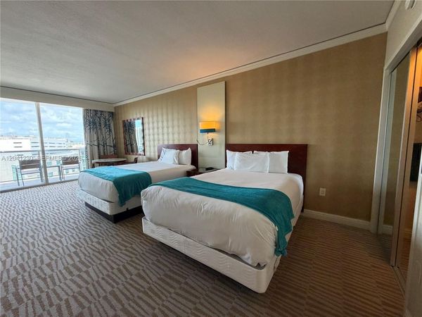 18001 Collins Ave , Unit 618, Sunny Isles Beach, FL 33160