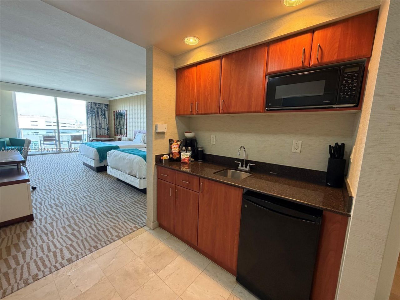 18001 Collins Ave, Unit 618, Sunny Isles Beach, FL 33160 Photo