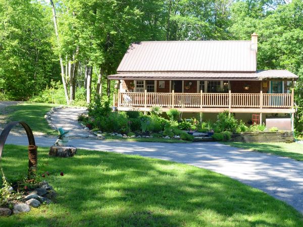 34 West Range Road, Effingham, NH 03882