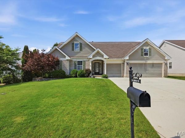 534 Ironwood Drive, O'Fallon, MO 63368