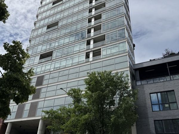 510 W Erie Street, Unit 1705, Chicago, IL 60654