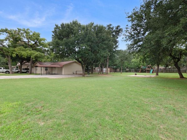 1206 Sherrard ST , Burnet, TX 78611