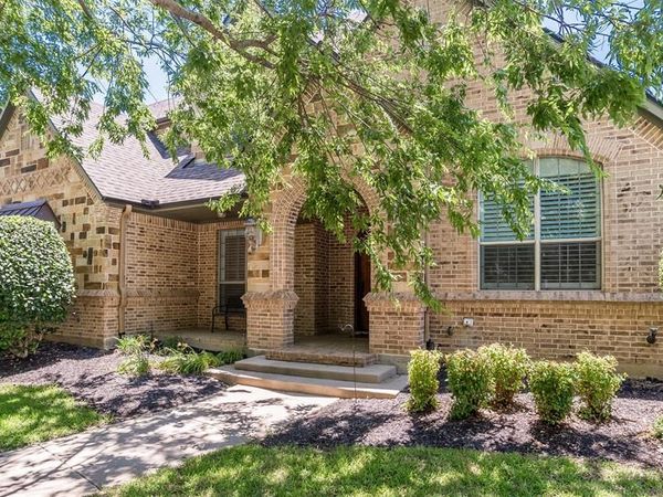 6208 Riverview Circle, Fort Worth, TX 76112