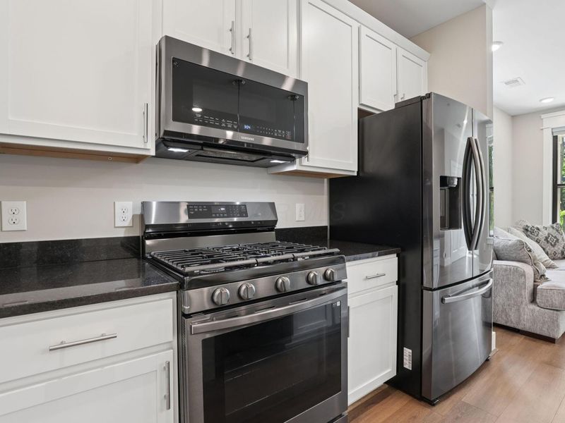 1320 Forsythe Avenue, Columbus, OH 43201 Photo 12