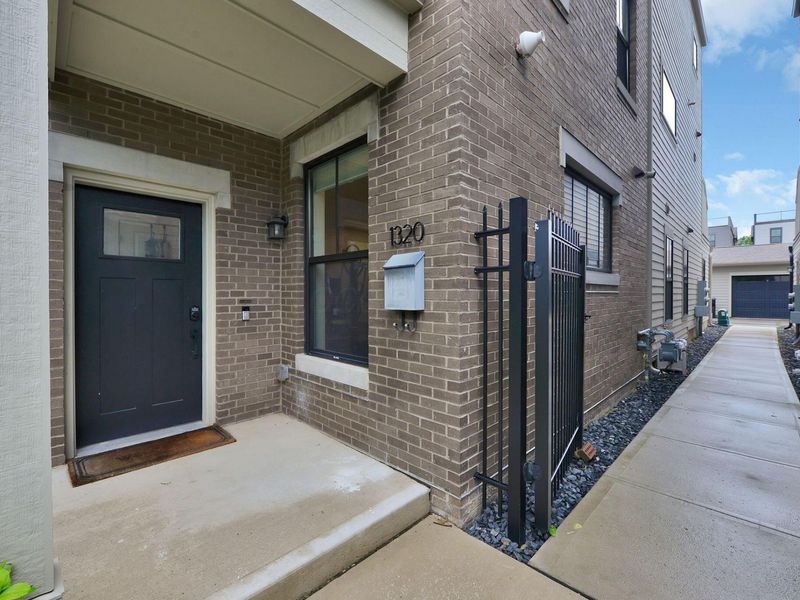 1320 Forsythe Avenue, Columbus, OH 43201 Photo 4