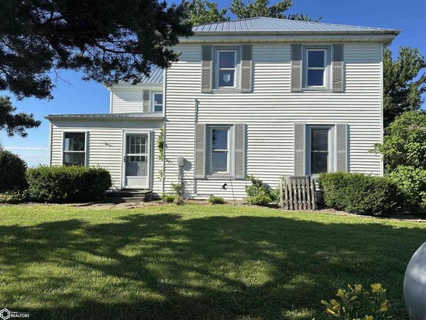1196 Merrimac Road, Wayland, IA 52654