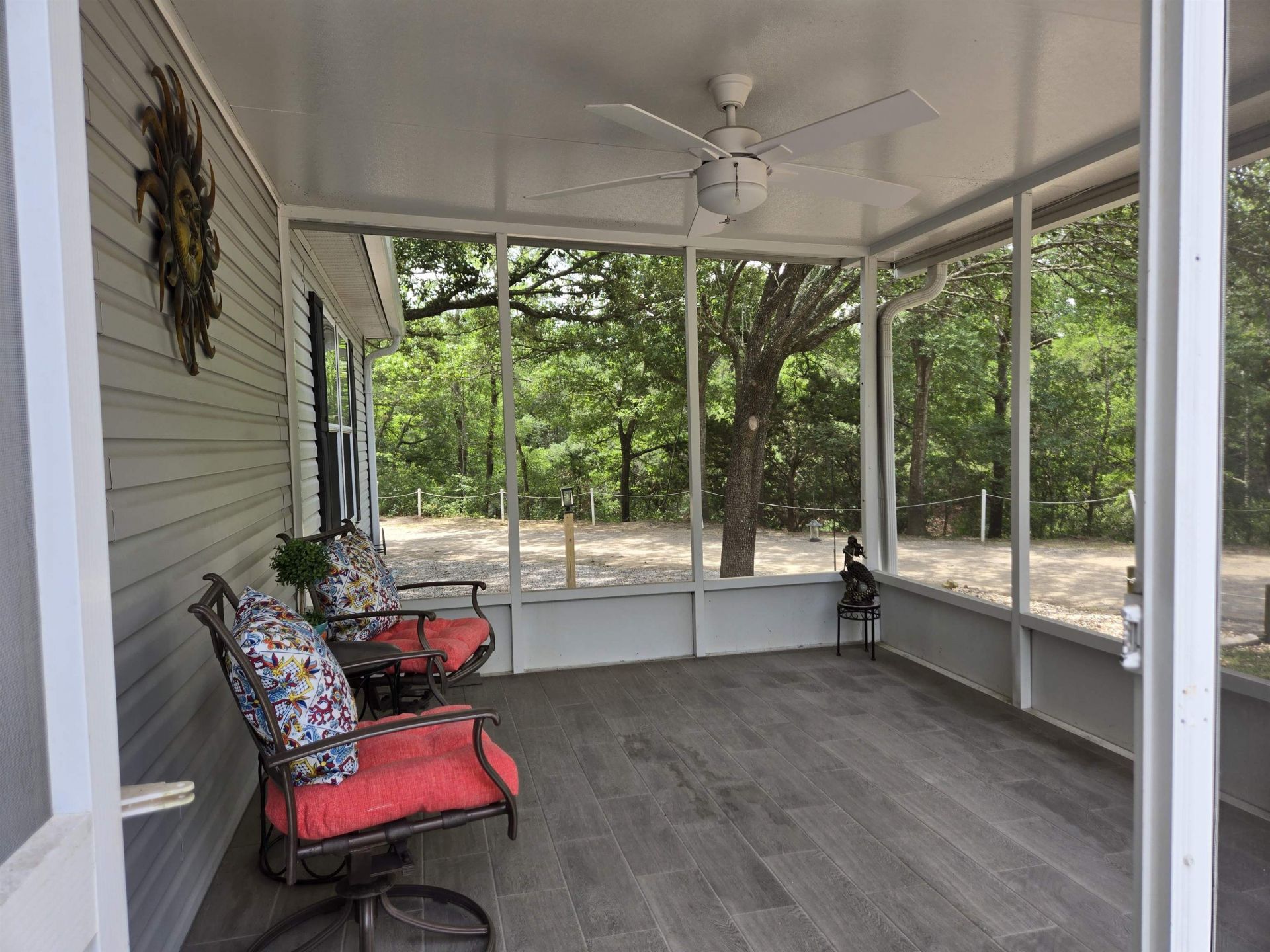 457 E Banks Dr. Photo 16