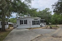 457 E Banks Dr. photo 4