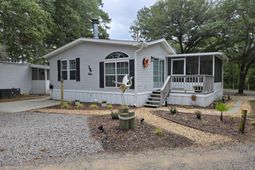 457 E Banks Dr. photo 4