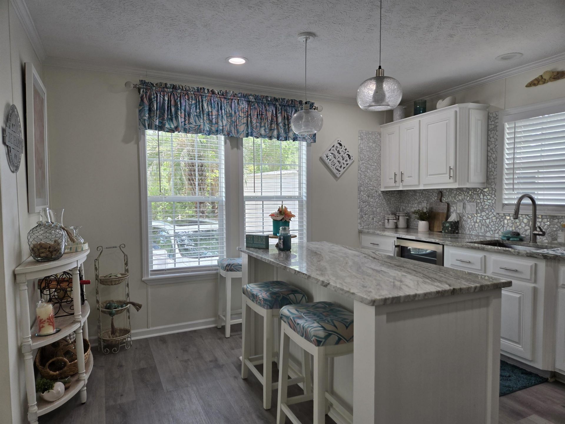 457 E Banks Dr. Photo 37