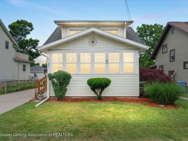 531 Pacific Avenue, Lansing, MI 48910