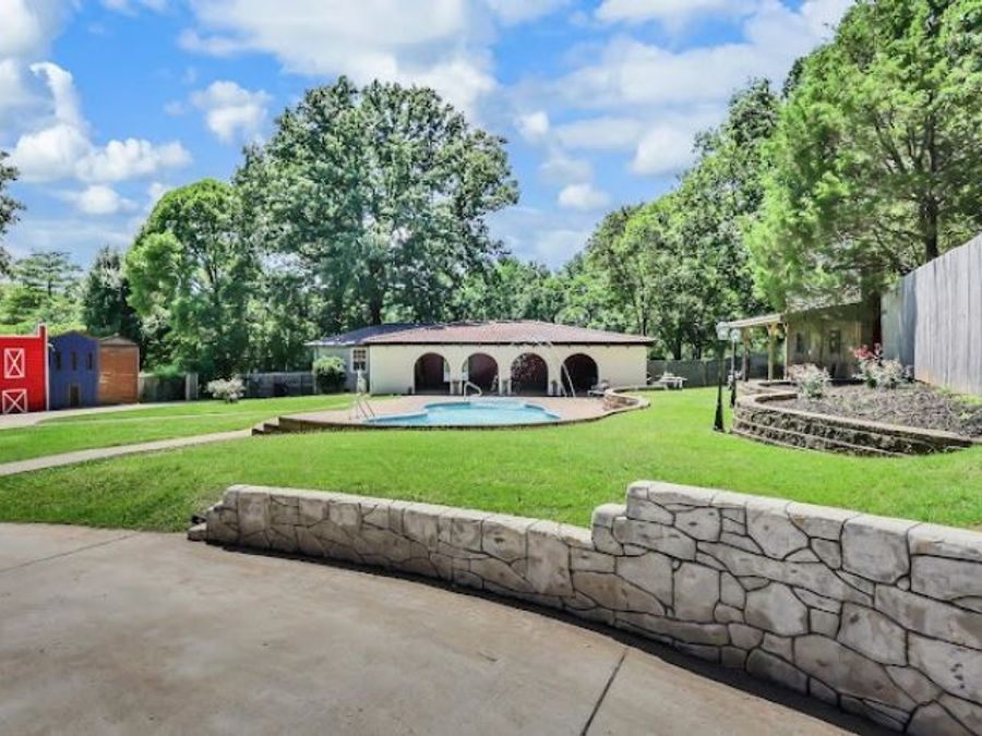 Property Image 38