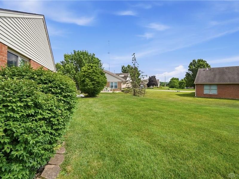 1227 Mals Way, Miamisburg, OH 45342 Photo 35