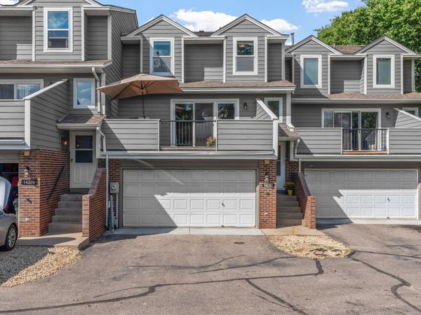 14282 Empire Avenue, Apple Valley, MN 55124