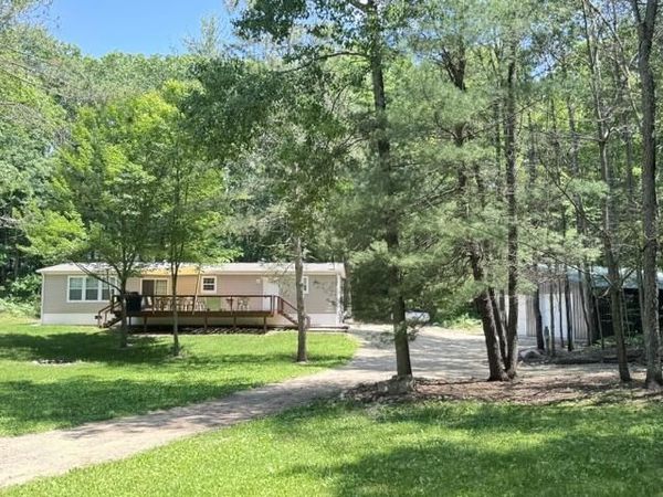 7672 E 48th Street, Chase, MI 49623