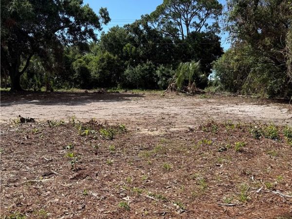 2512 Atlantic Boulevard, Vero Beach, FL 32960