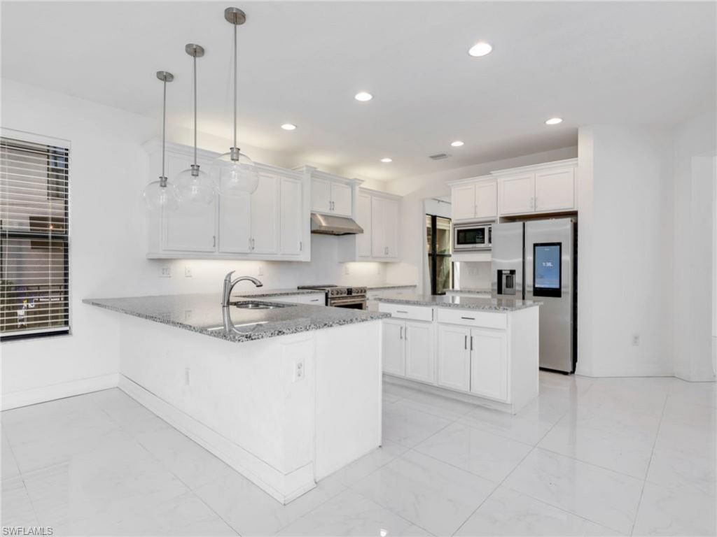 10008 Chesapeake Bay Dr , Fort Myers, FL 33913 Photo