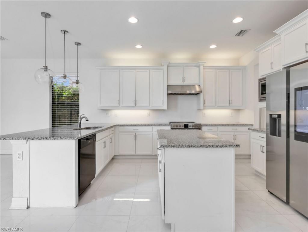 10008 Chesapeake Bay Dr , Fort Myers, FL 33913 Photo