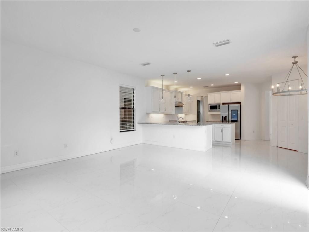 10008 Chesapeake Bay Dr , Fort Myers, FL 33913 Photo
