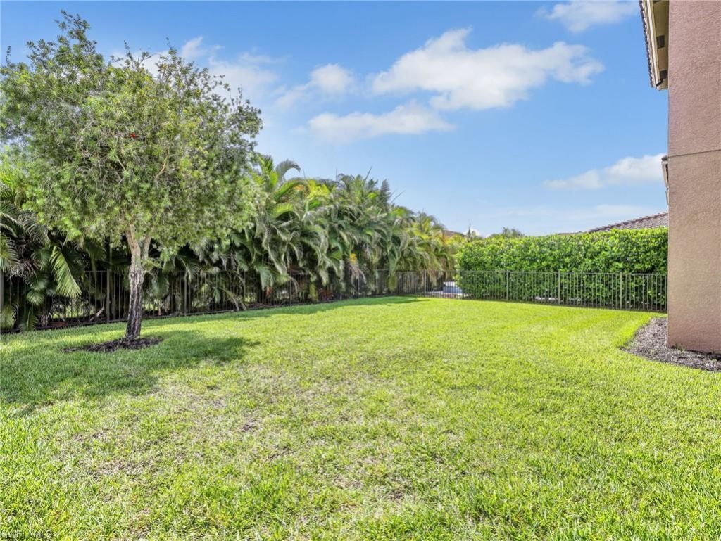 10008 Chesapeake Bay Dr , Fort Myers, FL 33913 Photo