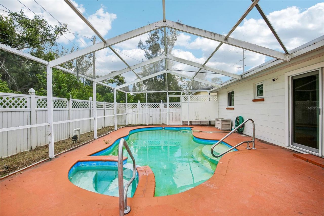 5415 1st Street Ne, Saint Petersburg, FL 33703 Photo