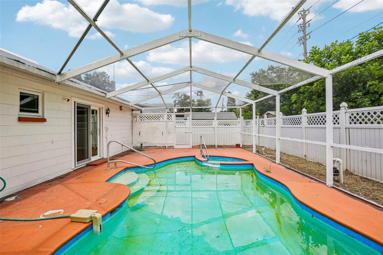 5415 1st Street Ne, Saint Petersburg, FL 33703 Photo