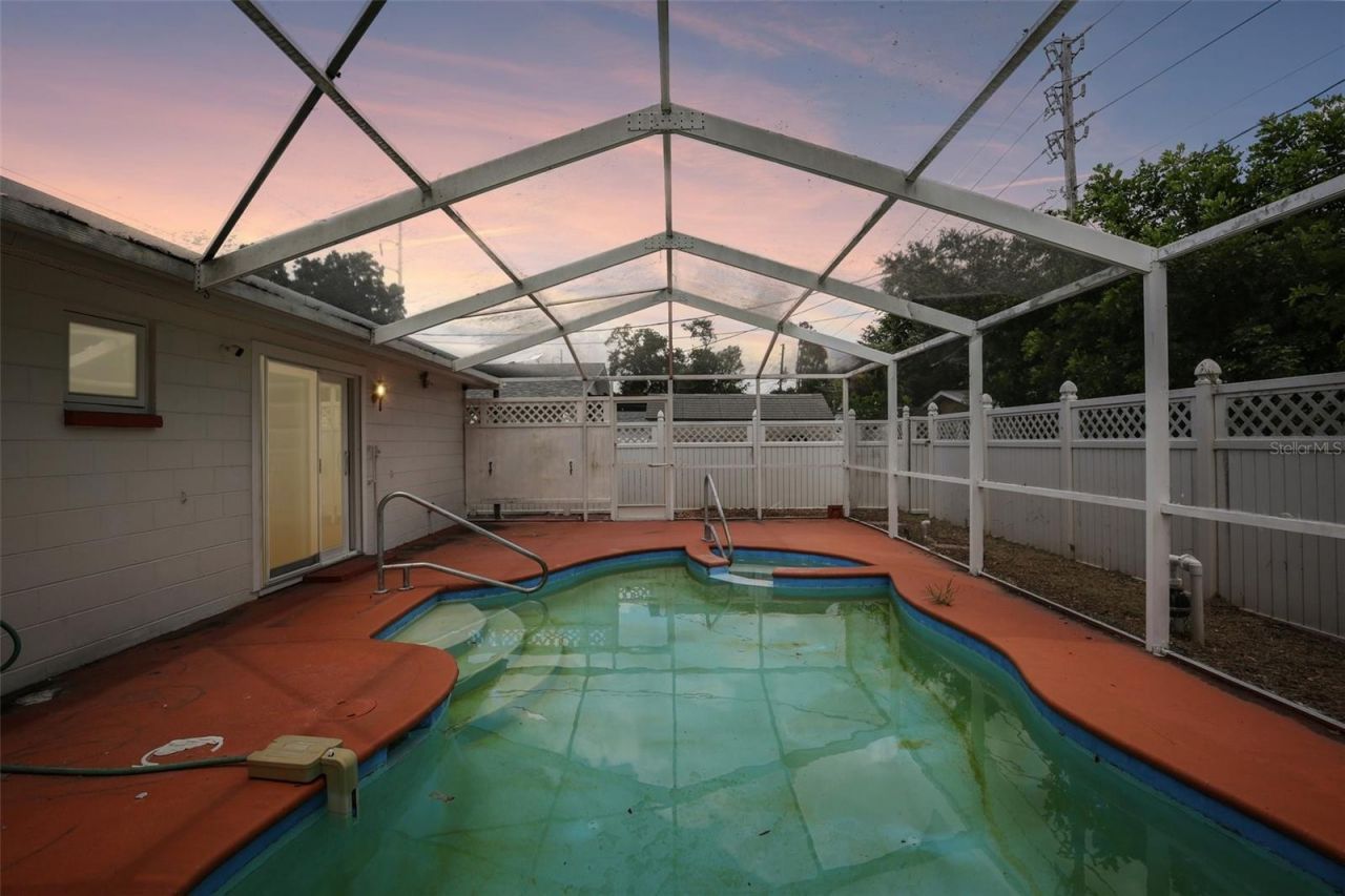 5415 1st Street Ne, Saint Petersburg, FL 33703 Photo