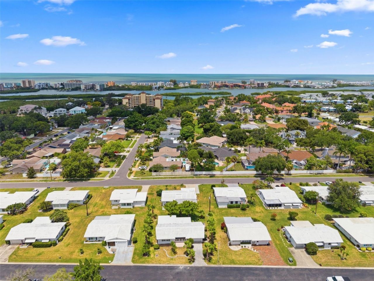 9128 142nd Street, Seminole, FL 33776 Photo