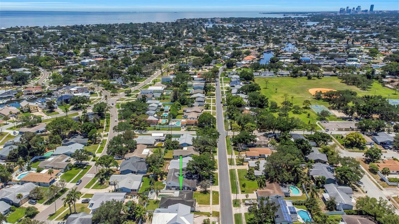 5701 Denver Street Ne, Saint Petersburg, FL 33703 Photo