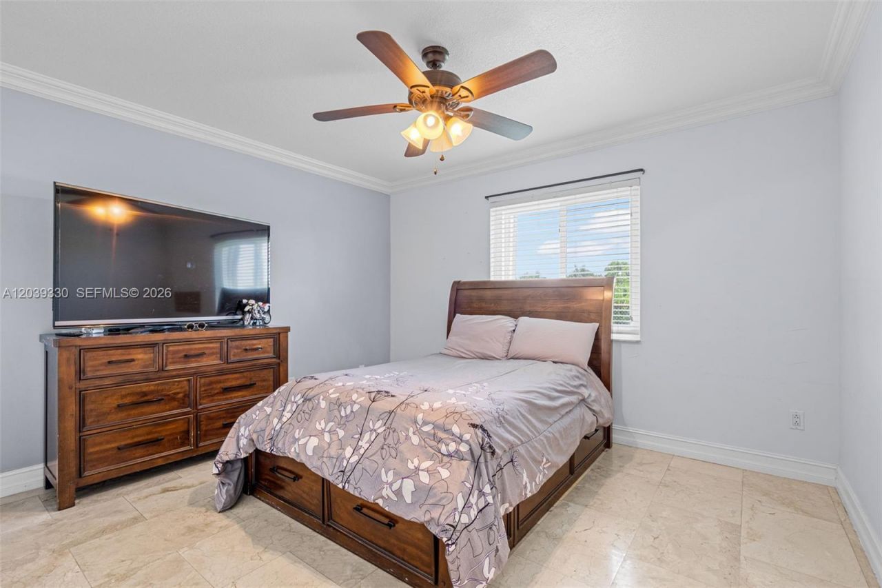 20950 SW 232nd St , Miami, FL 33170 Photo