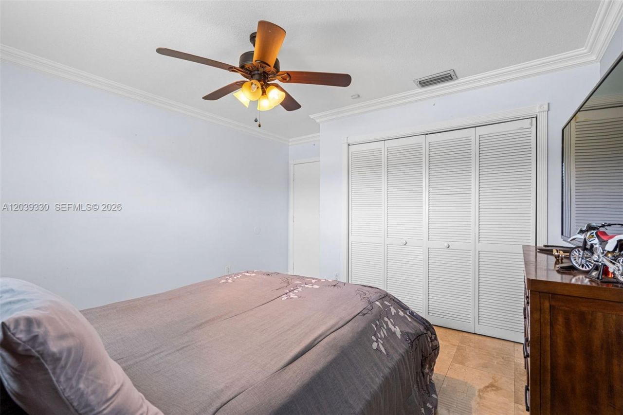 20950 SW 232nd St , Miami, FL 33170 Photo