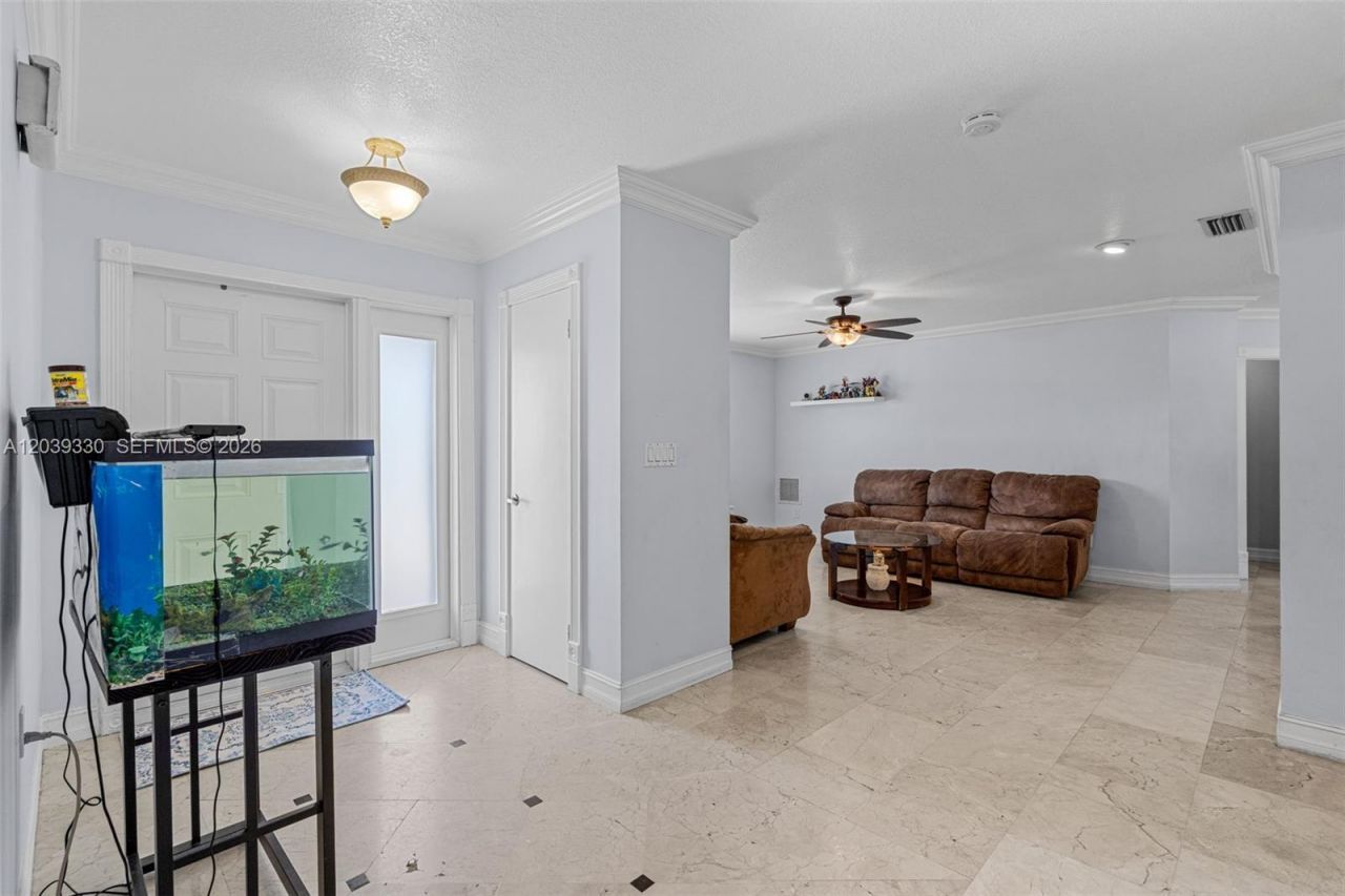 20950 SW 232nd St , Miami, FL 33170 Photo