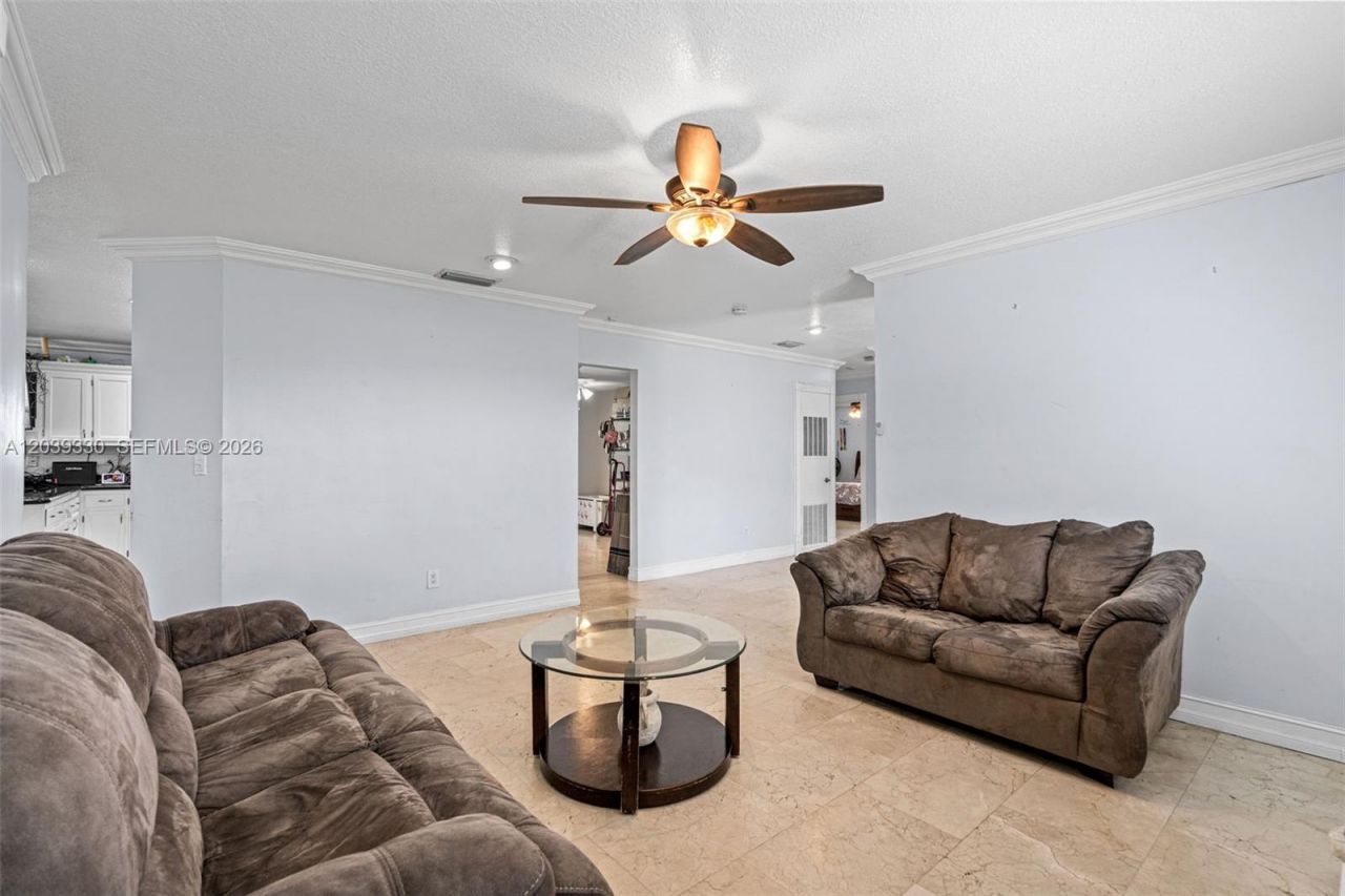 20950 SW 232nd St , Miami, FL 33170 Photo