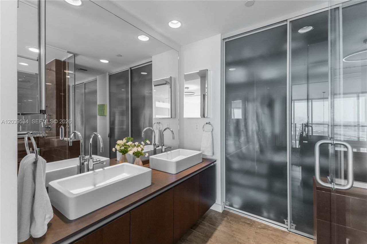 1040 Biscayne Blvd, Unit 3101, Miami, FL 33132 Photo