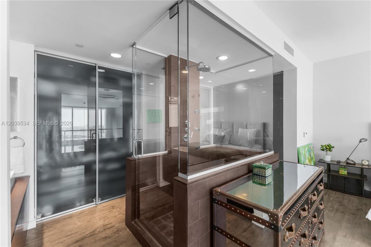 1040 Biscayne Blvd, Unit 3101, Miami, FL 33132 Photo