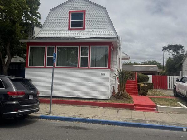 1613 Kains, Berkeley, CA 94702