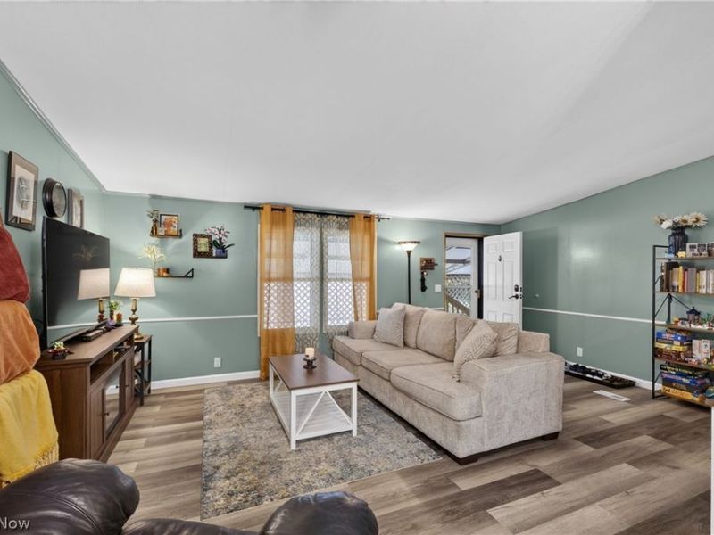 13041 Kevin Lane, Chardon, OH 44024 Photo 9