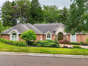 4126 Glenmoor Road NW, Canton, OH 44718