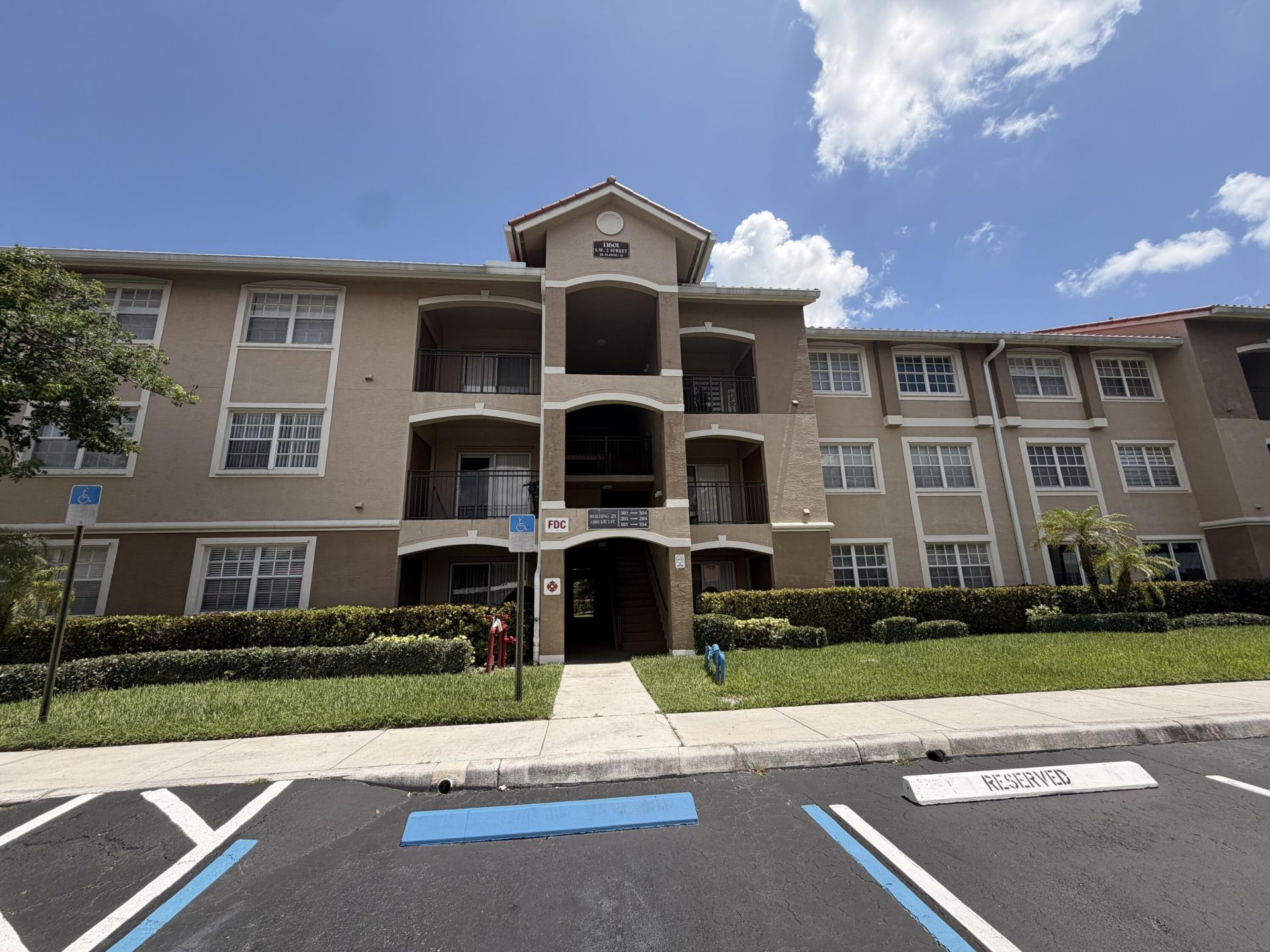 11601 SW 2nd Street, Unit 21104, Pembroke Pines, FL 33025 Photo