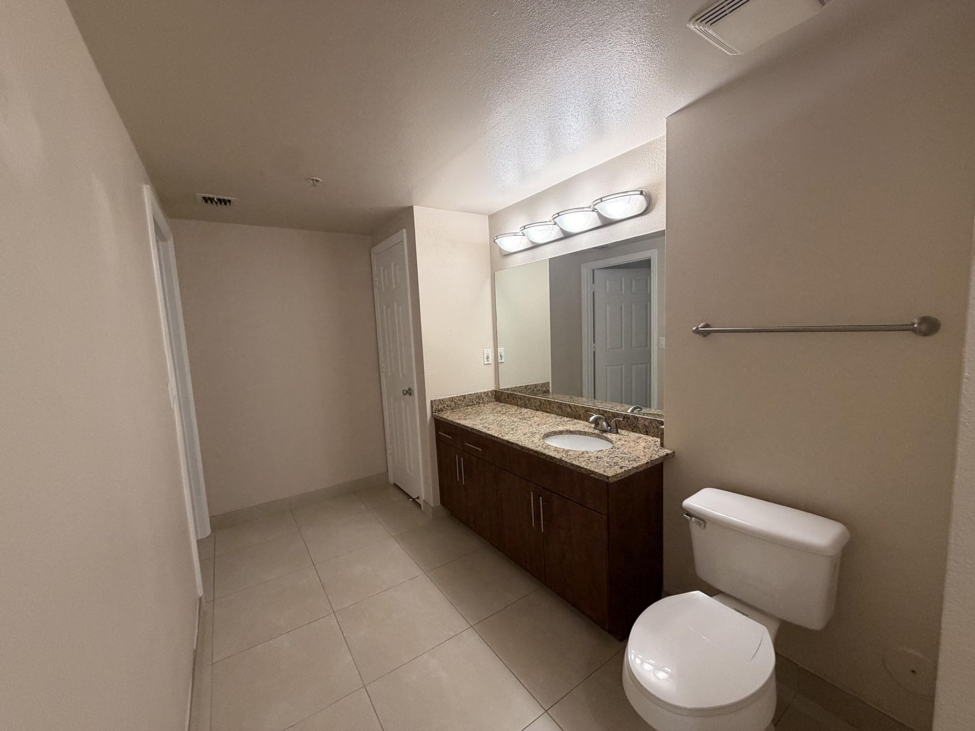 11601 SW 2nd Street, Unit 21104, Pembroke Pines, FL 33025 Photo